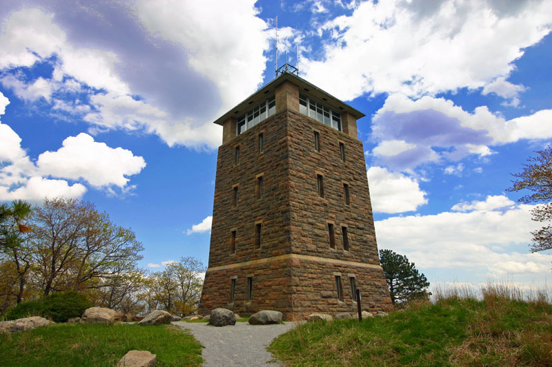 perkings-drive-memorial-watch-tower